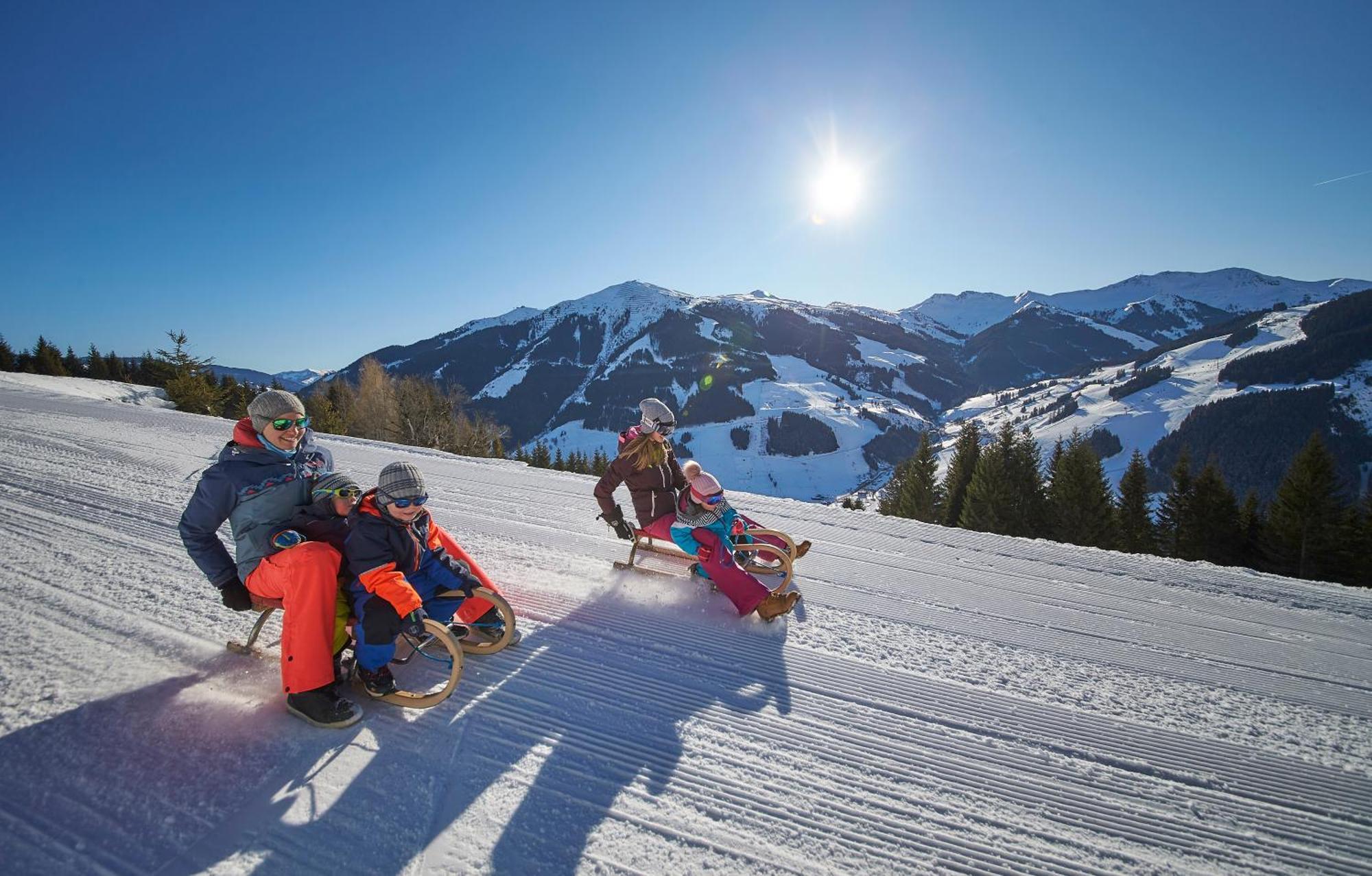 Hotel Neuhaus Saalbach-Hinterglemm Kültér fotó